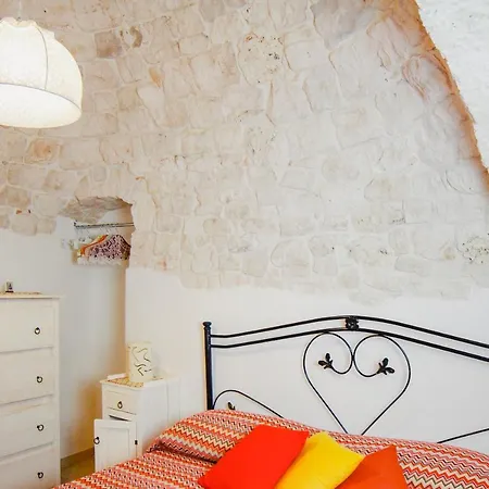 Trulli Borgo Lamie בית נופש *
