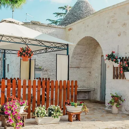 Trulli Borgo Lamie