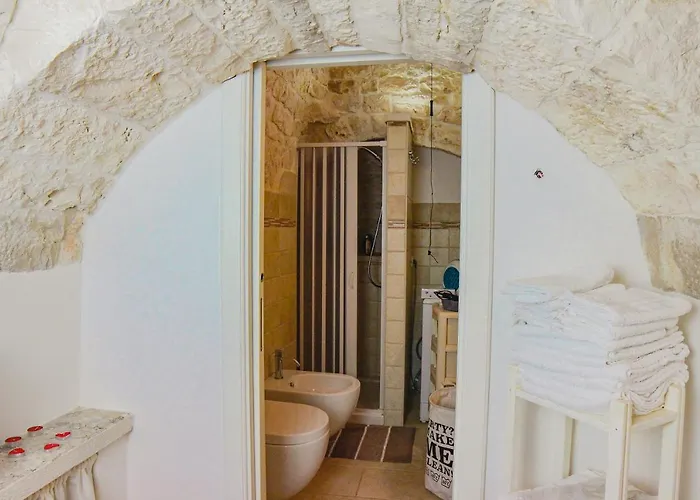 Trulli Borgo Lamie * ロコロトンド